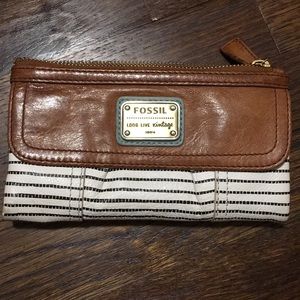 Fossil wallet